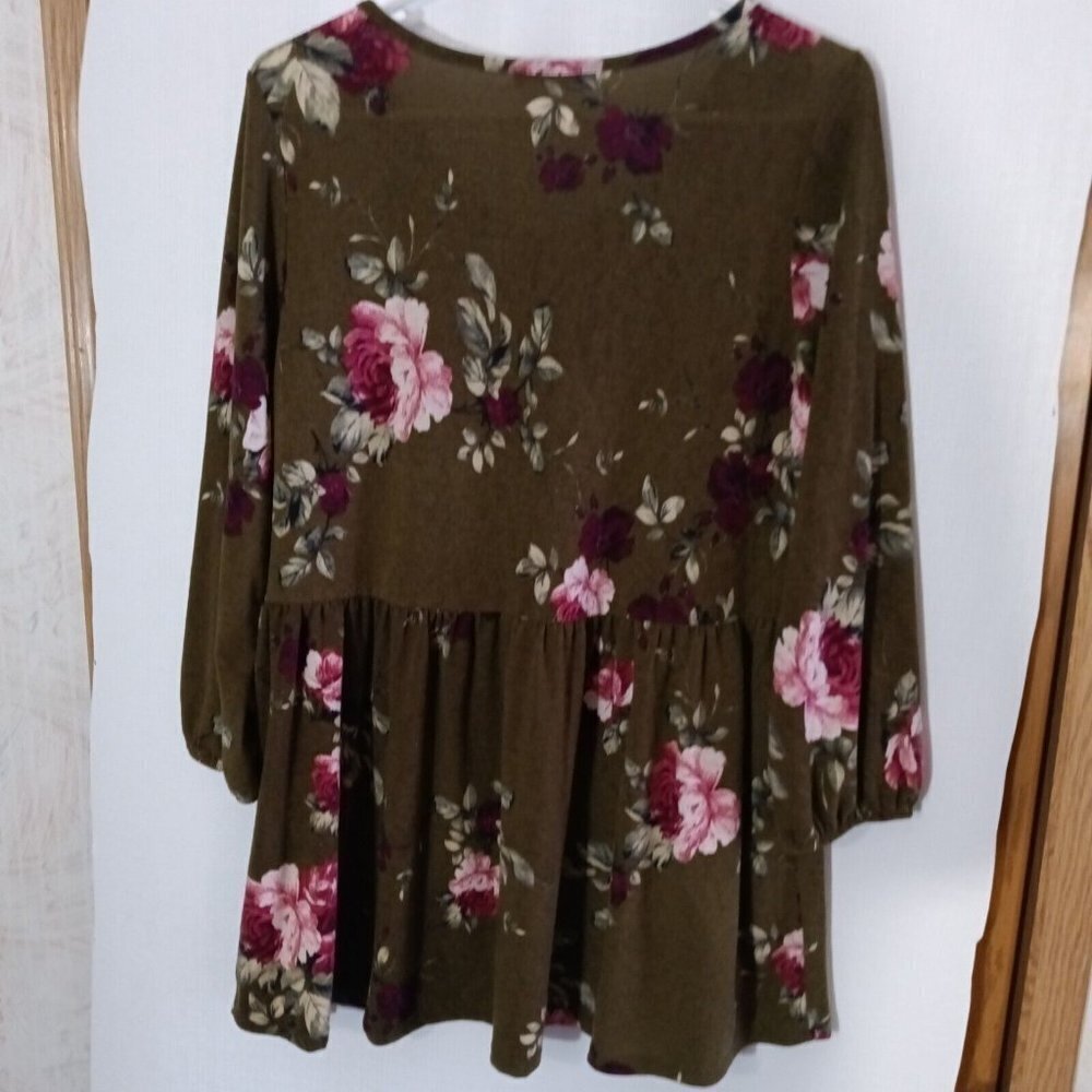 First Love Women's Top Green Roses Medium M USA - Picture 4 of 5